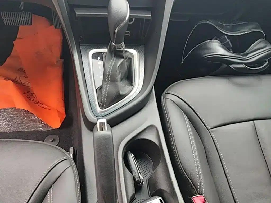 Buick Excelle 2019 18T Automatic Connected Elite (China VI Emission Standard) — миниатюра 14