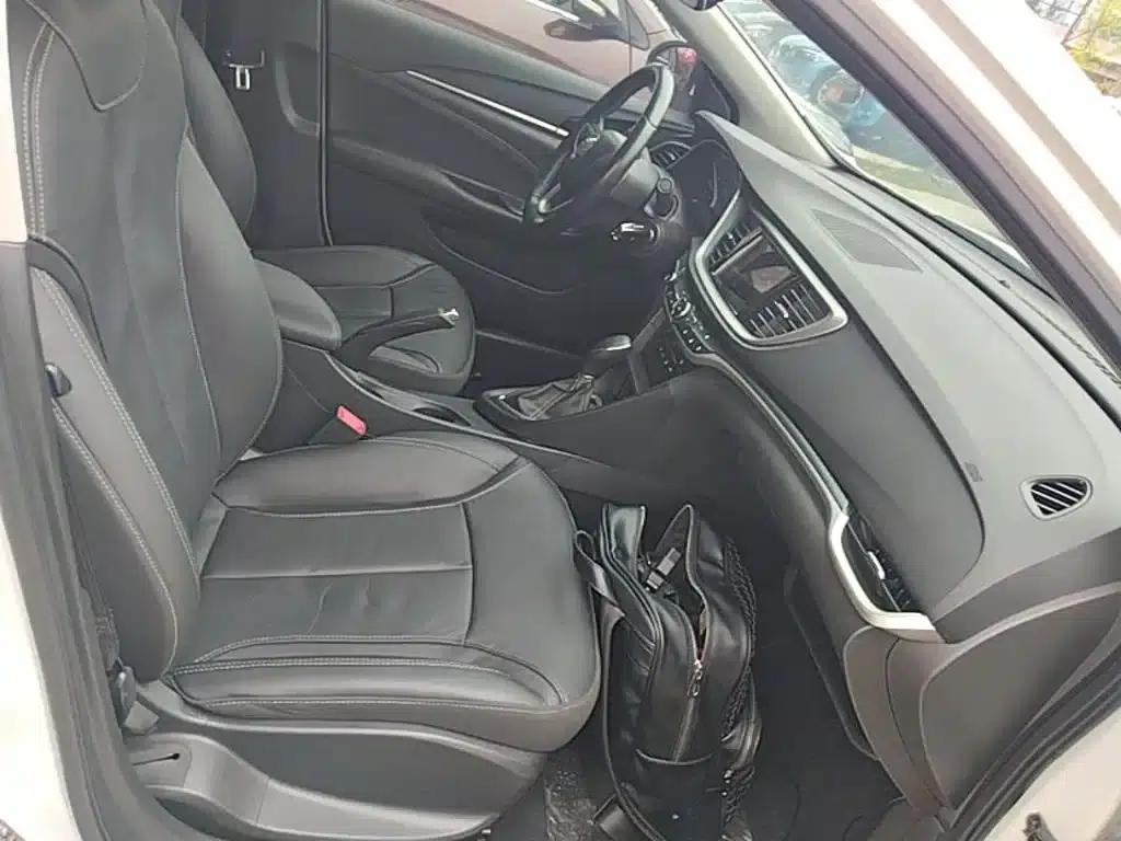 Buick Excelle 2019 18T Automatic Connected Elite (China VI Emission Standard) — миниатюра 25