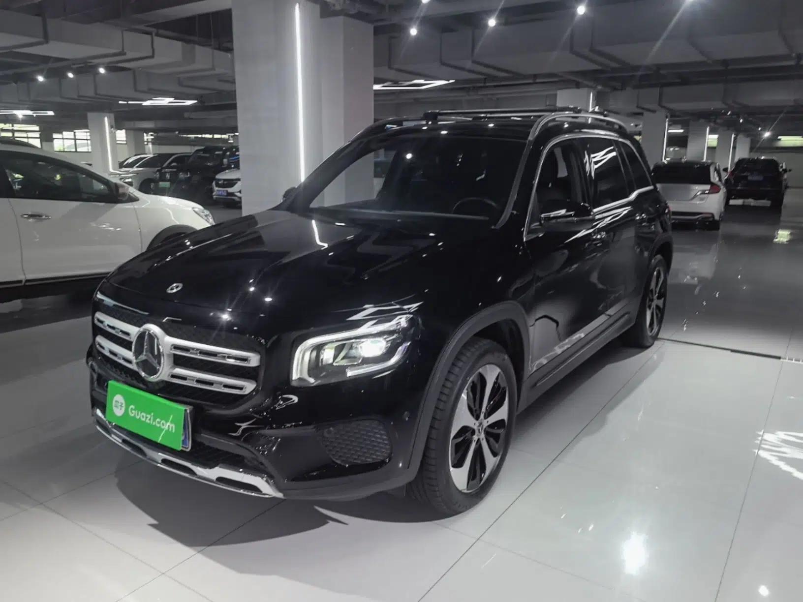 Mercedes-Benz GLB 2023 GLB 220 Fashion Model — миниатюра 1