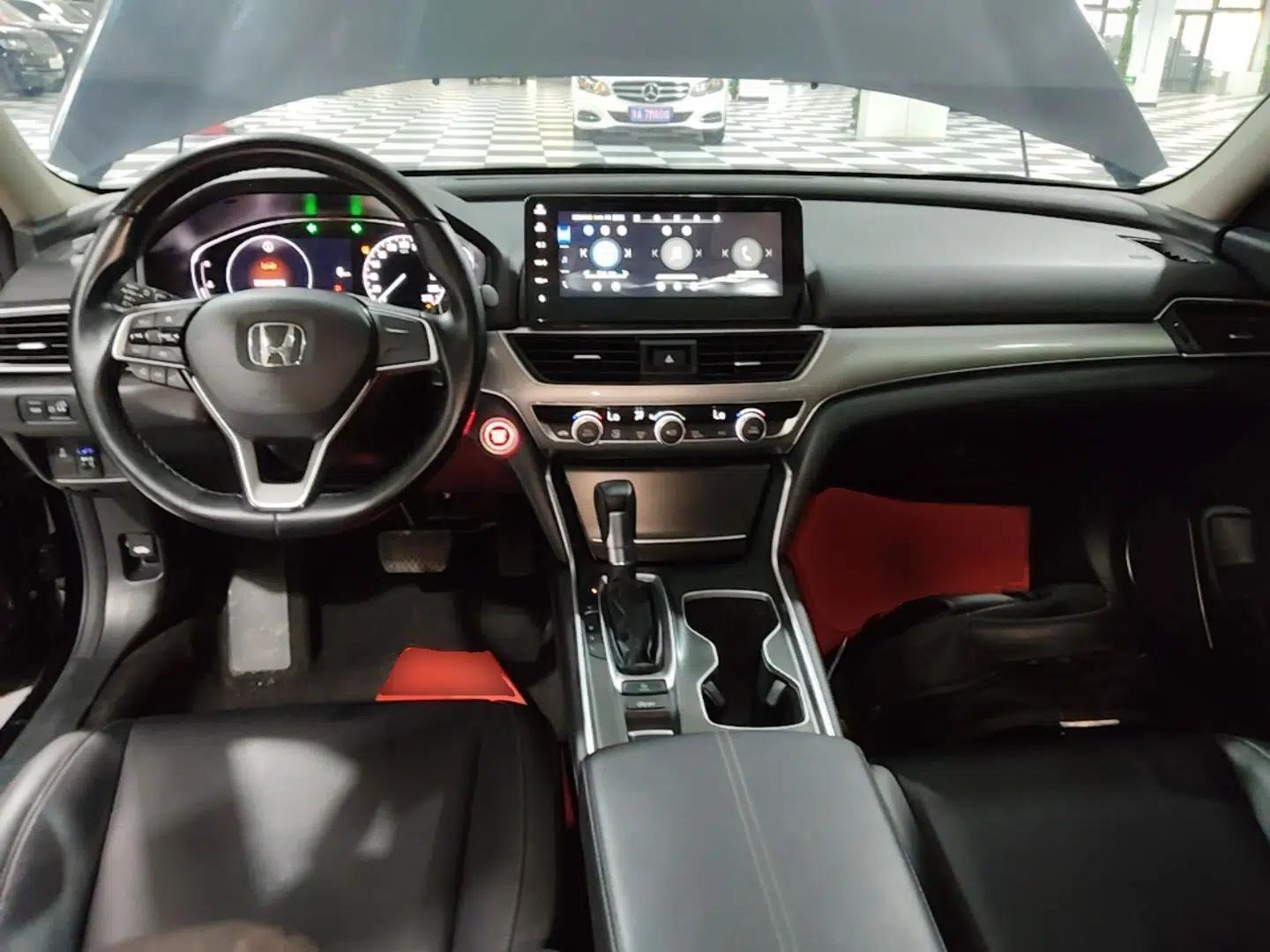 Honda Accord 2022 260TURBO Luxury Edition — миниатюра 12
