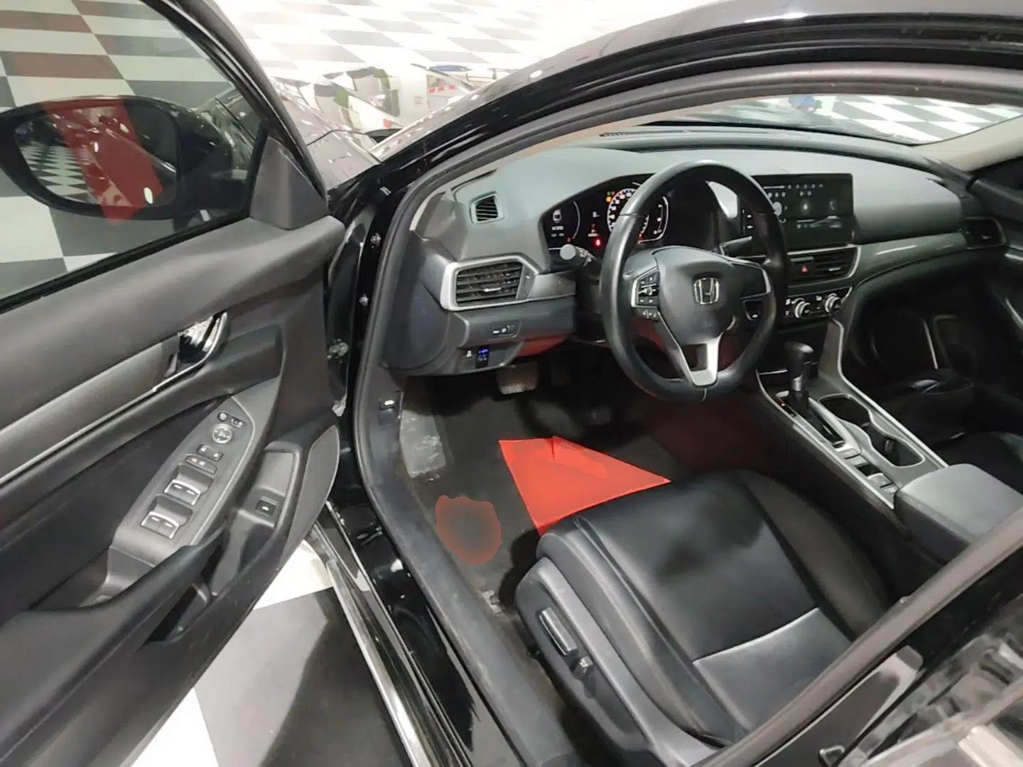 Honda Accord 2022 260TURBO Luxury Edition — миниатюра 18