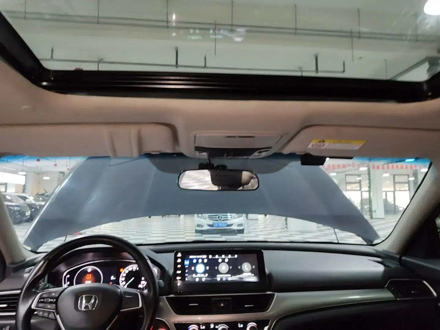 Honda Accord 2022 260TURBO Luxury Edition — миниатюра 21
