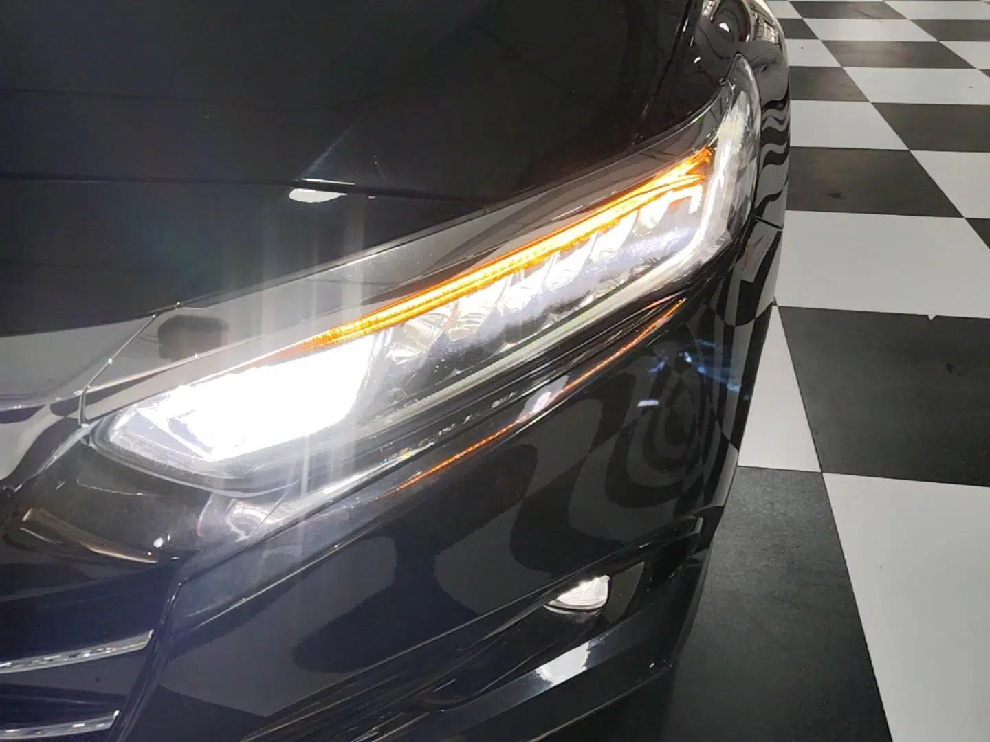 Honda Accord 2022 260TURBO Luxury Edition — миниатюра 8