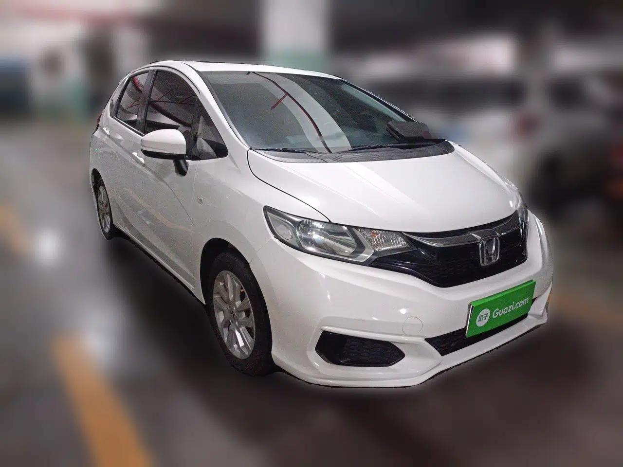 Honda Fit 2018 1.5L CVT Comfort Sunroof Version — миниатюра 3