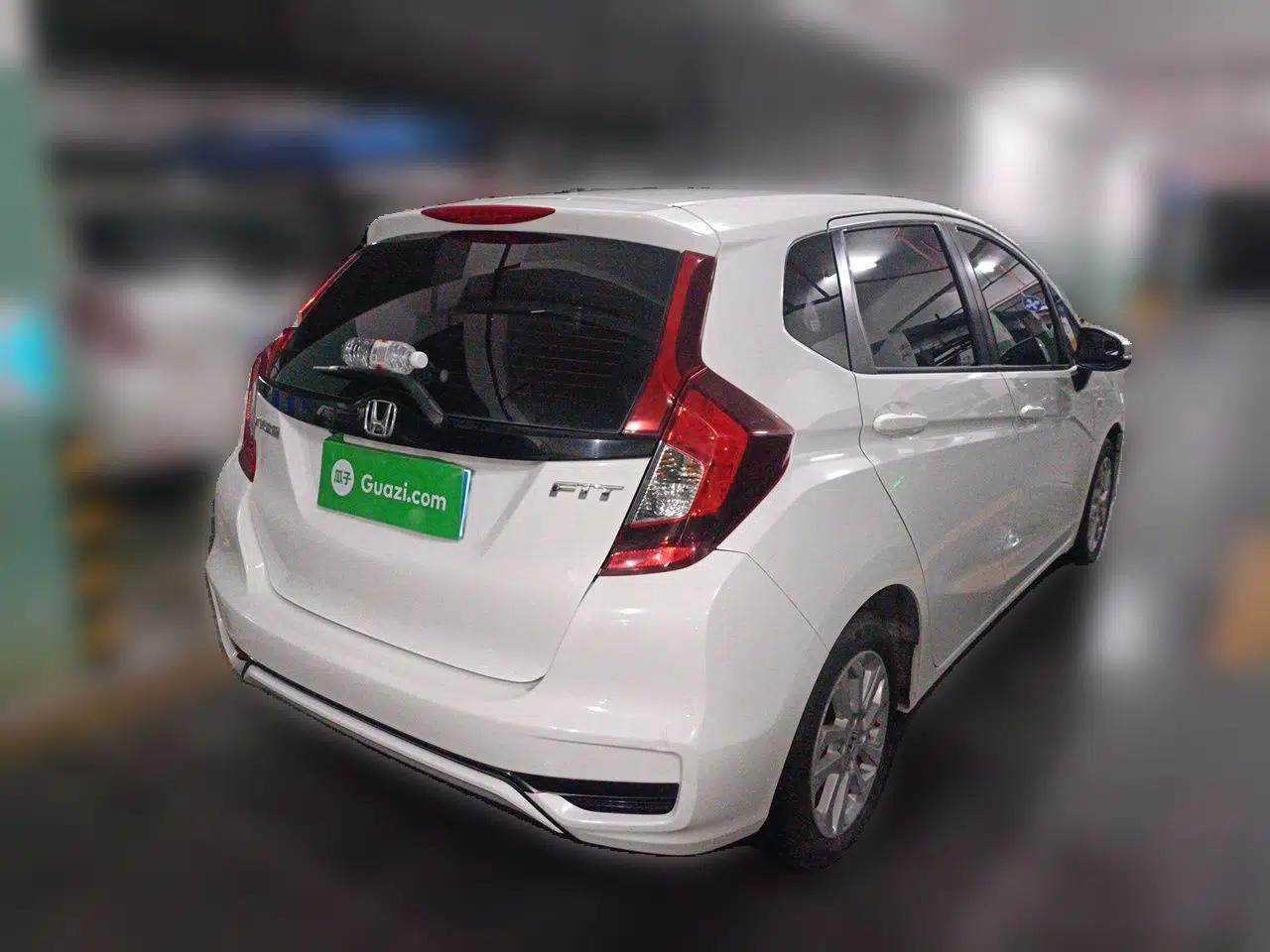 Honda Fit 2018 1.5L CVT Comfort Sunroof Version — миниатюра 6