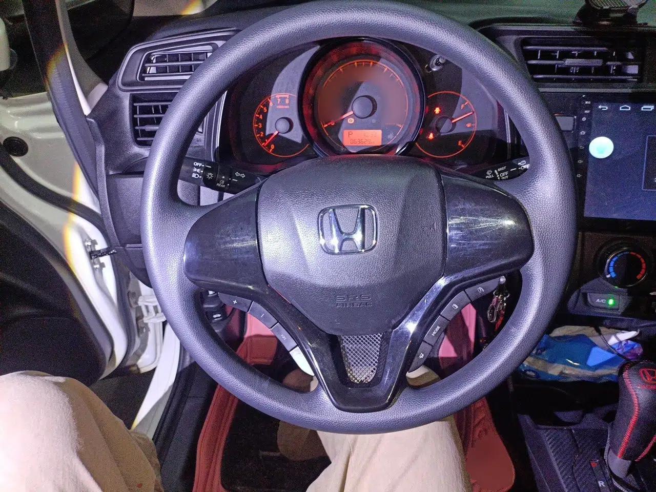 Honda Fit 2018 1.5L CVT Comfort Sunroof Version — миниатюра 10