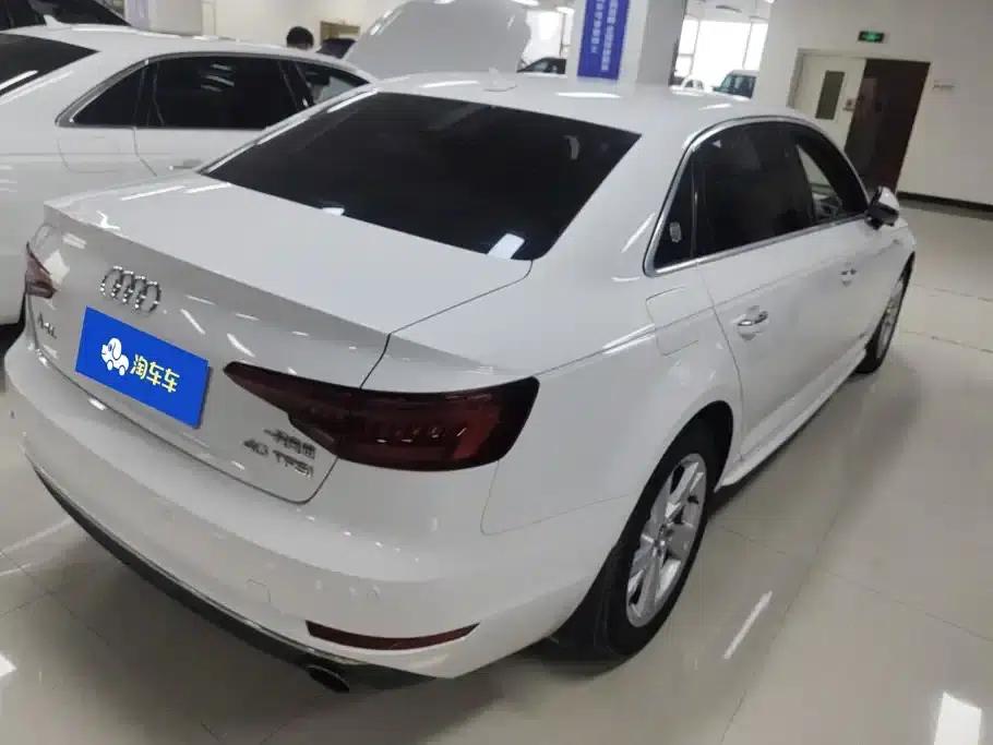 Audi A4L 2018 30th Anniversary Edition 40 TFSI Progressive — миниатюра 3