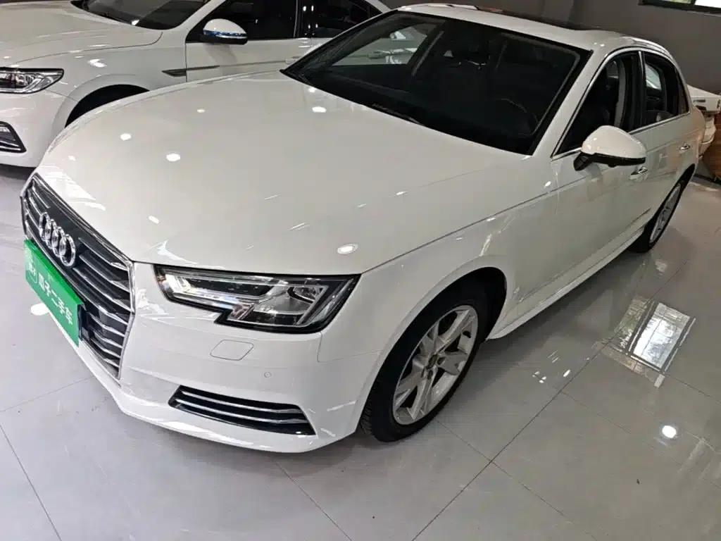 Audi A4L 2018 30th Anniversary Edition 40 TFSI Progressive — миниатюра 1