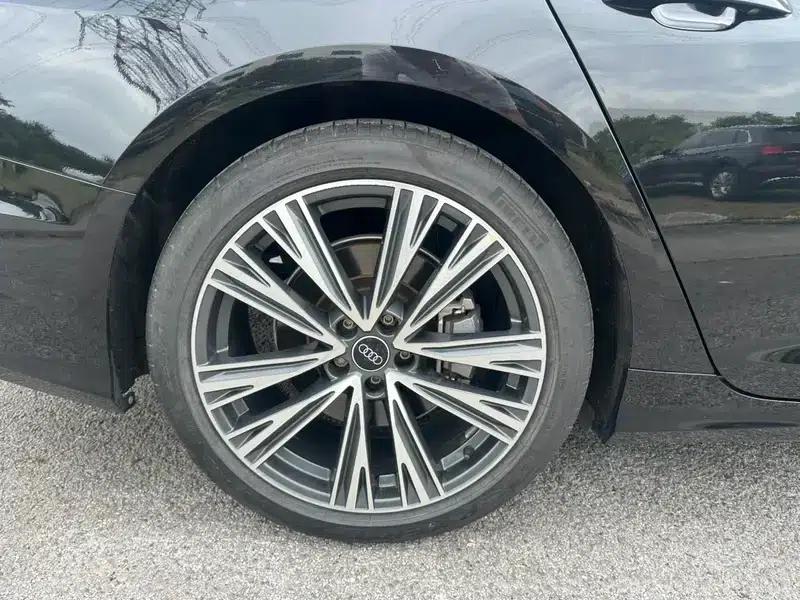 Audi A6L 2022 45 TFSI Premium Dynamic Edition — миниатюра 17