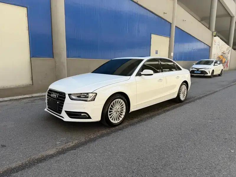Audi A4L 2016 35 TFSI Classic Edition Automatic Standard Model — миниатюра 1