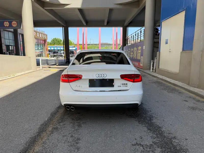 Audi A4L 2016 35 TFSI Classic Edition Automatic Standard Model — миниатюра 5