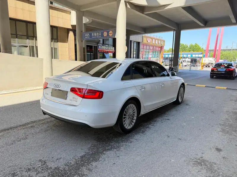 Audi A4L 2016 35 TFSI Classic Edition Automatic Standard Model — миниатюра 6