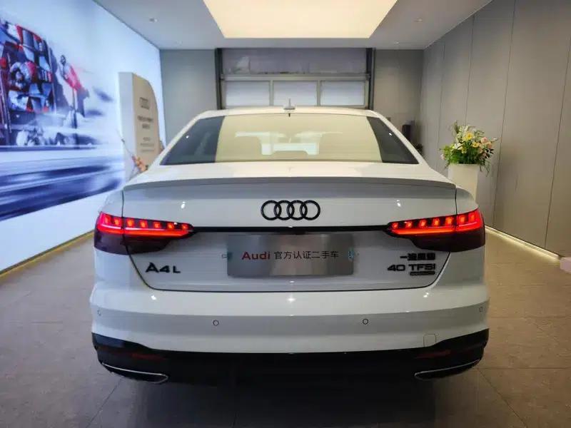Audi A4L 2023 40 TFSI quattro Luxury Dynamic — миниатюра 3