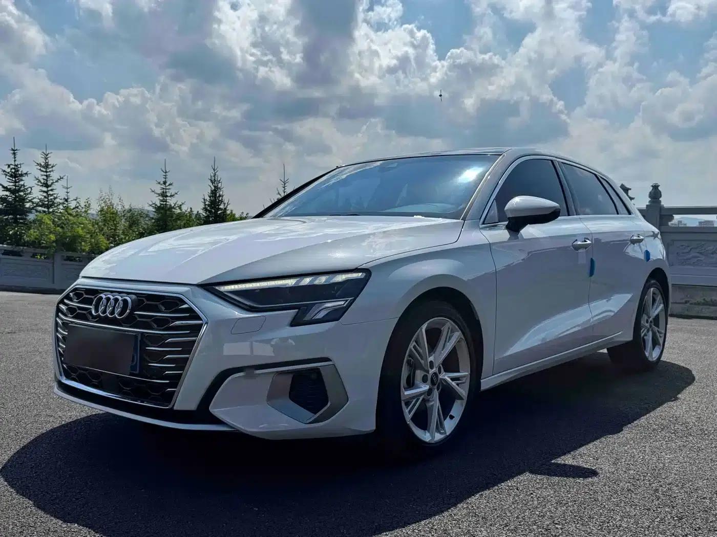 Audi A3 2023 Sportback 35 TFSI Fashion Sport — миниатюра 1