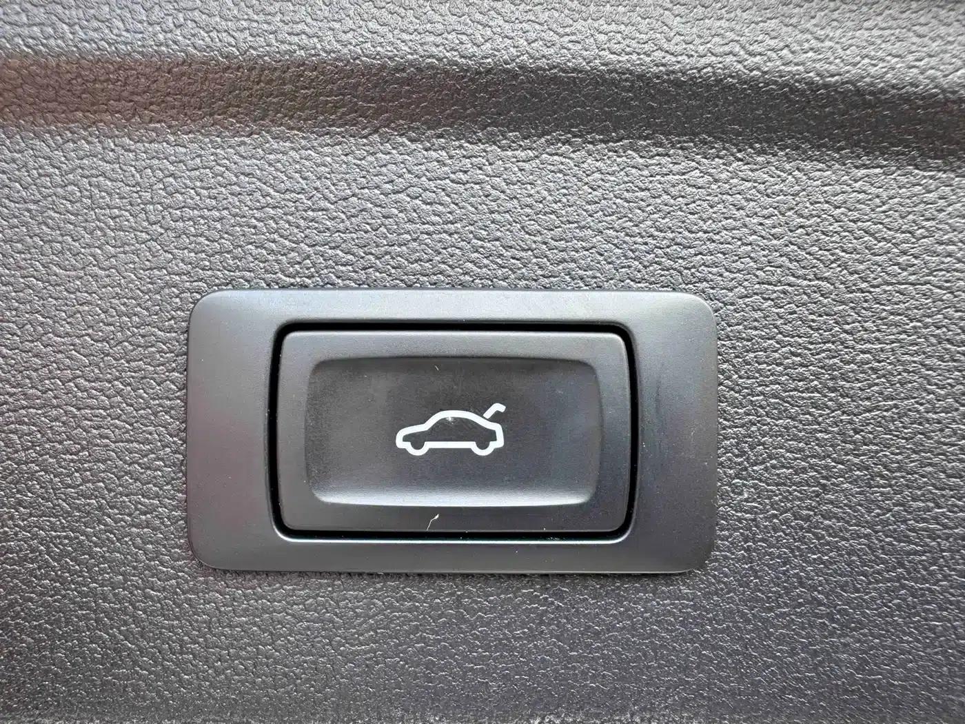 Audi A3 2023 Sportback 35 TFSI Fashion Sport — миниатюра 22
