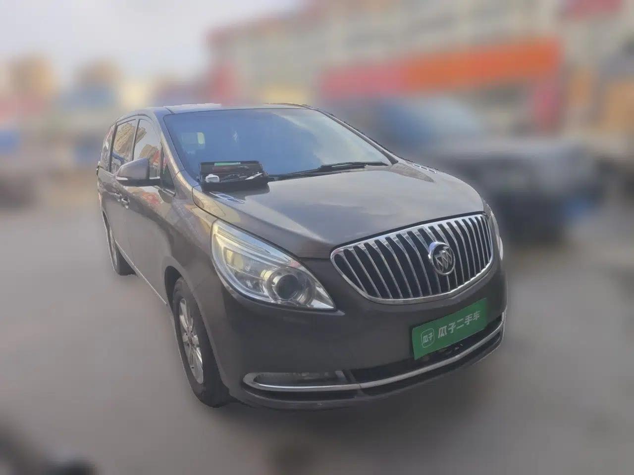 Buick GL8 2011 3.0L XT Luxury Business Flagship Edition — миниатюра 3