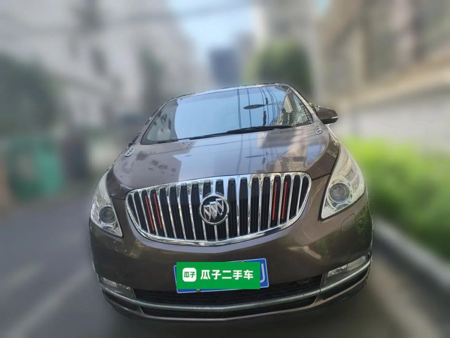 Buick GL8 2014 2.4L LT Luxury Business Executive Edition — миниатюра 2
