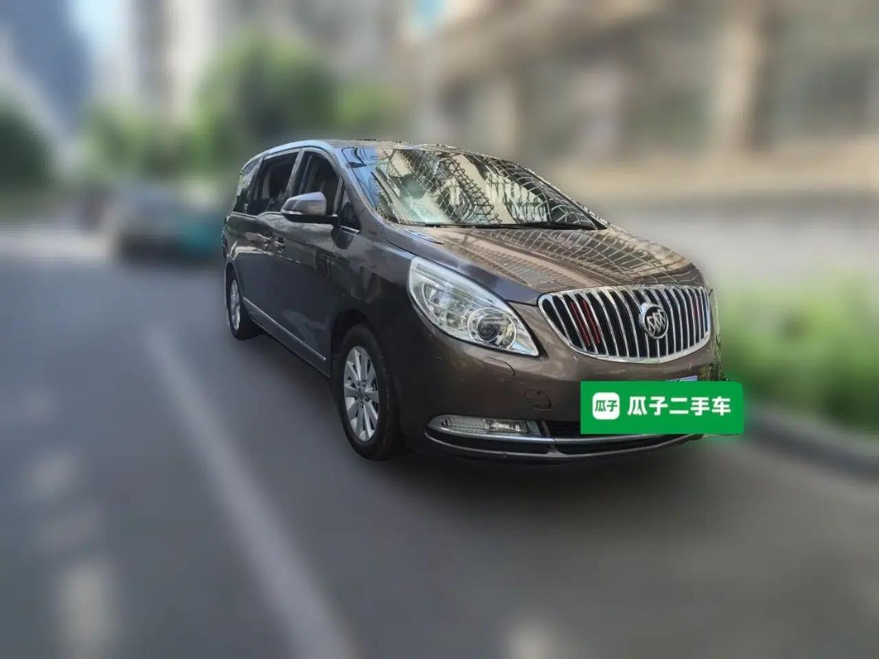 Buick GL8 2014 2.4L LT Luxury Business Executive Edition — миниатюра 3