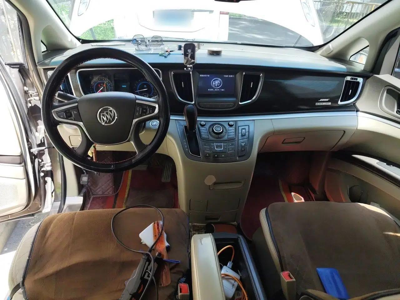 Buick GL8 2014 2.4L LT Luxury Business Executive Edition — миниатюра 9