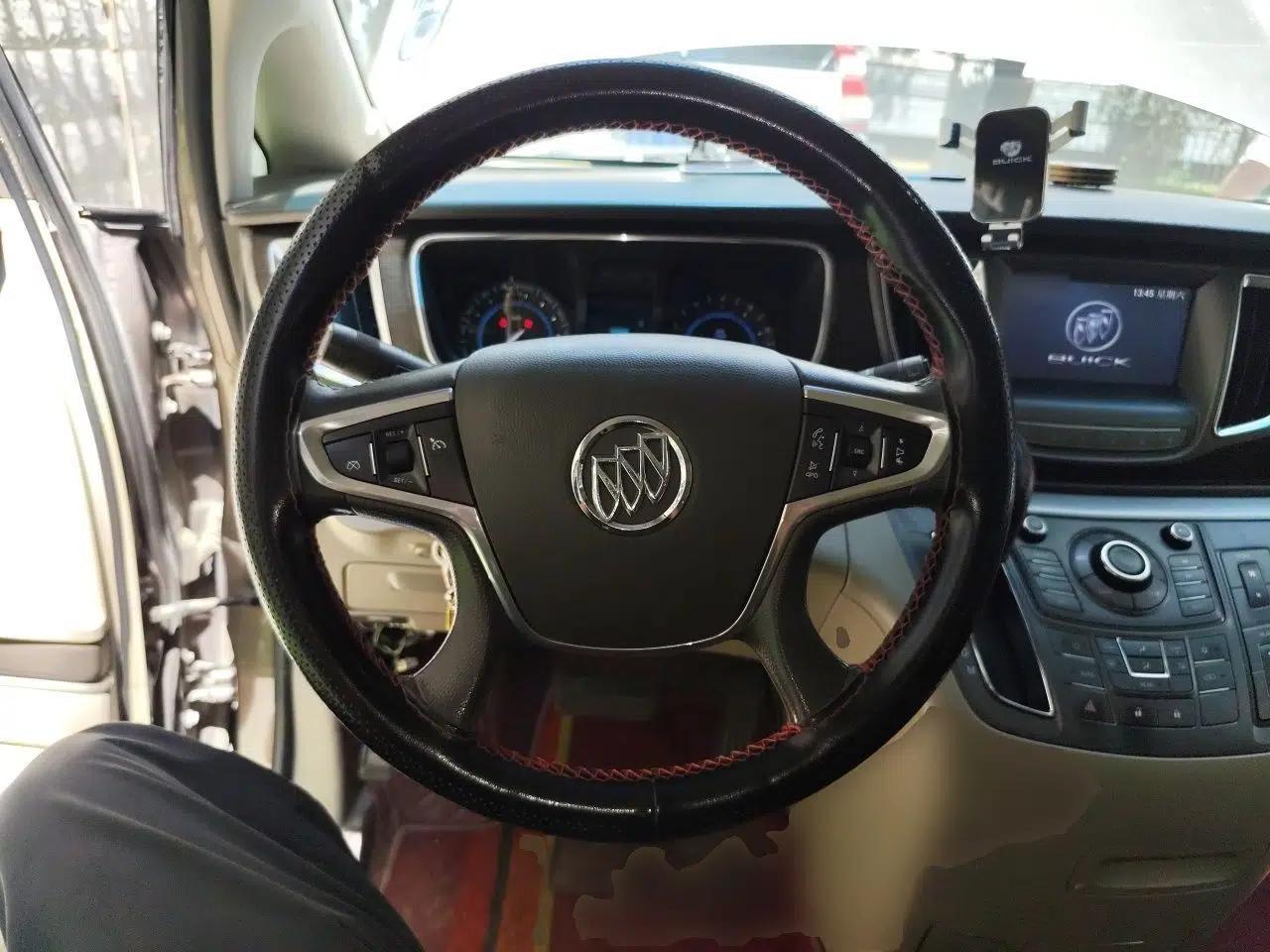 Buick GL8 2014 2.4L LT Luxury Business Executive Edition — миниатюра 10