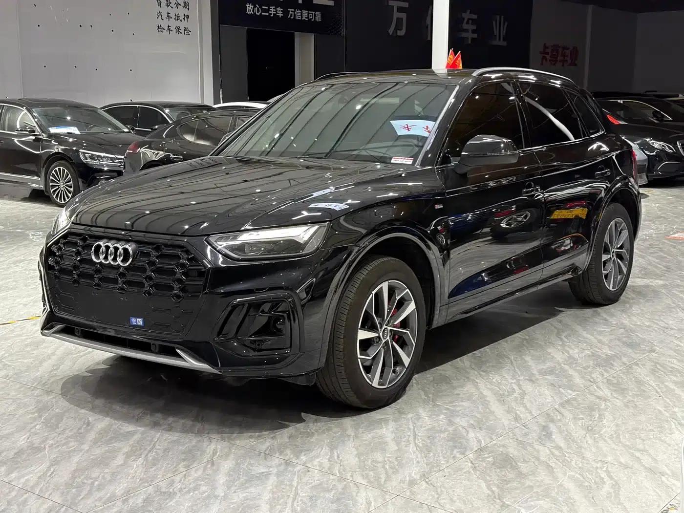 Audi Q5L 2024 40 TFSI Luxury Dynamic — миниатюра 1