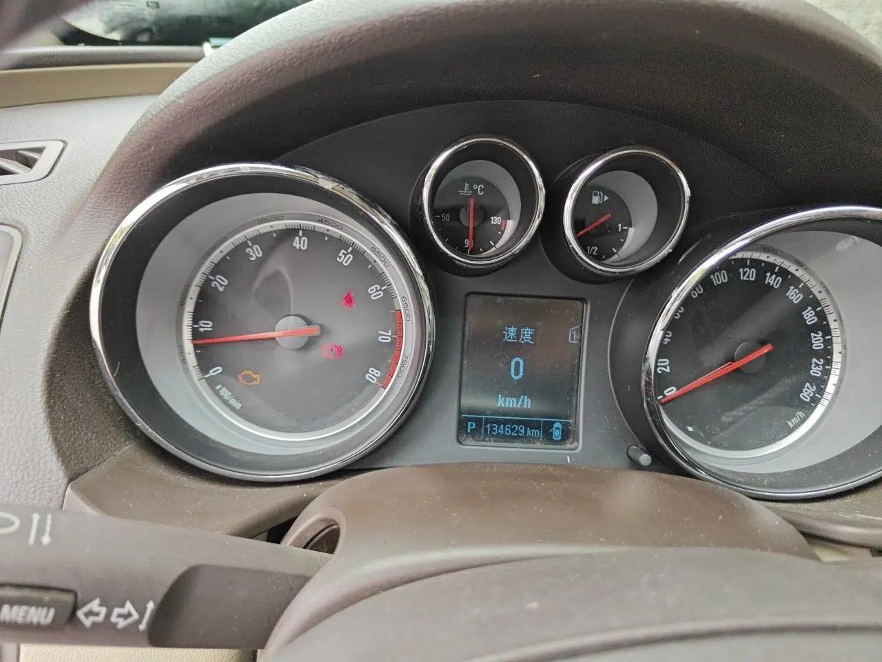 Buick Regal 2012 2.0L Luxury Edition — миниатюра 11