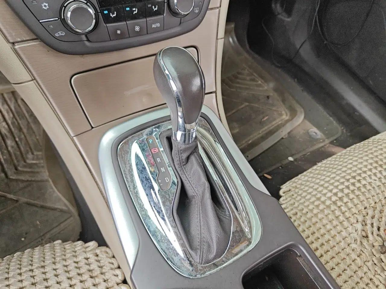 Buick Regal 2012 2.0L Luxury Edition — миниатюра 14