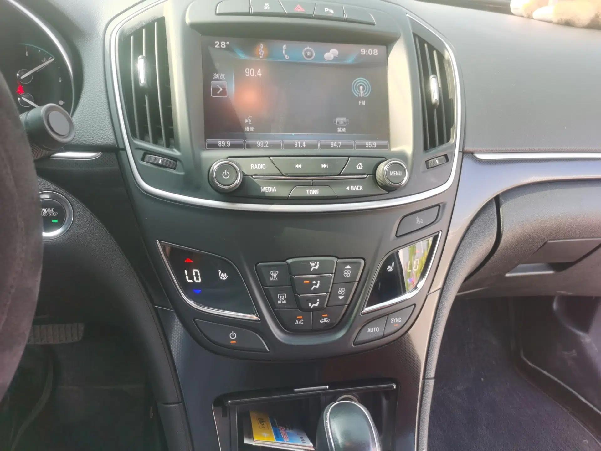 Buick Regal 2015 1.6T Elite Tech Model — миниатюра 13