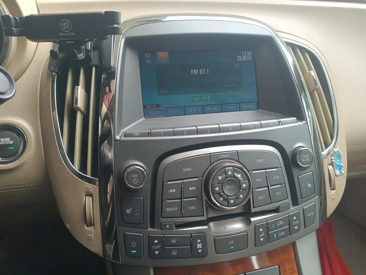 Buick LaCrosse 2012 2.4L SIDI Haoya Edition — миниатюра 13