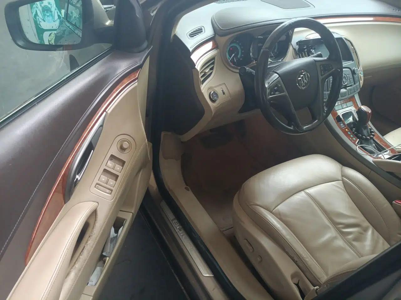 Buick LaCrosse 2012 2.4L SIDI Haoya Edition — миниатюра 16