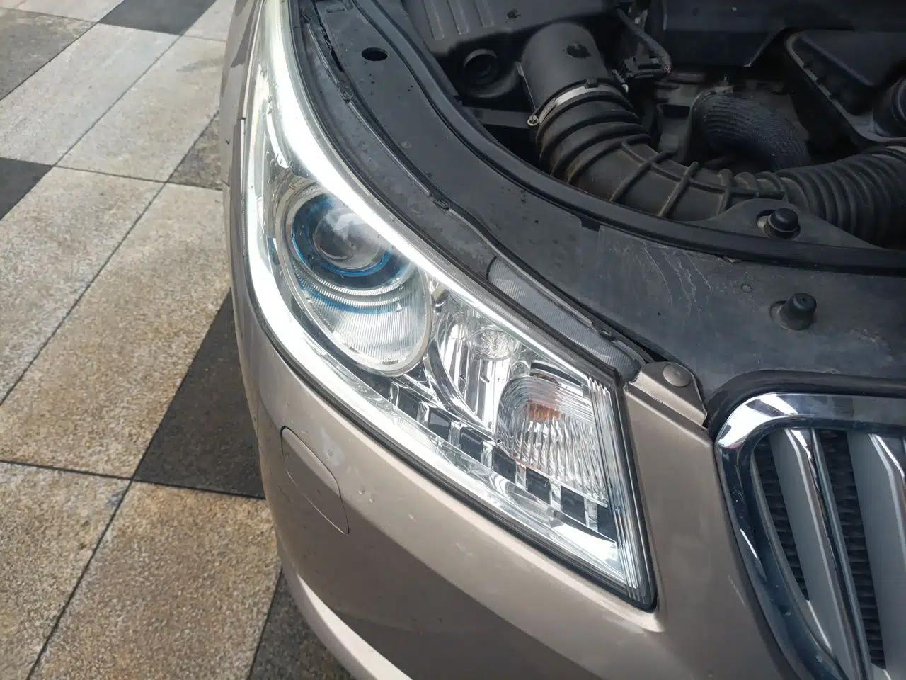 Buick LaCrosse 2012 2.4L SIDI Haoya Edition — миниатюра 7