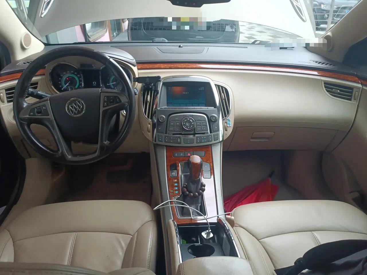 Buick LaCrosse 2012 2.4L SIDI Haoya Edition — миниатюра 9