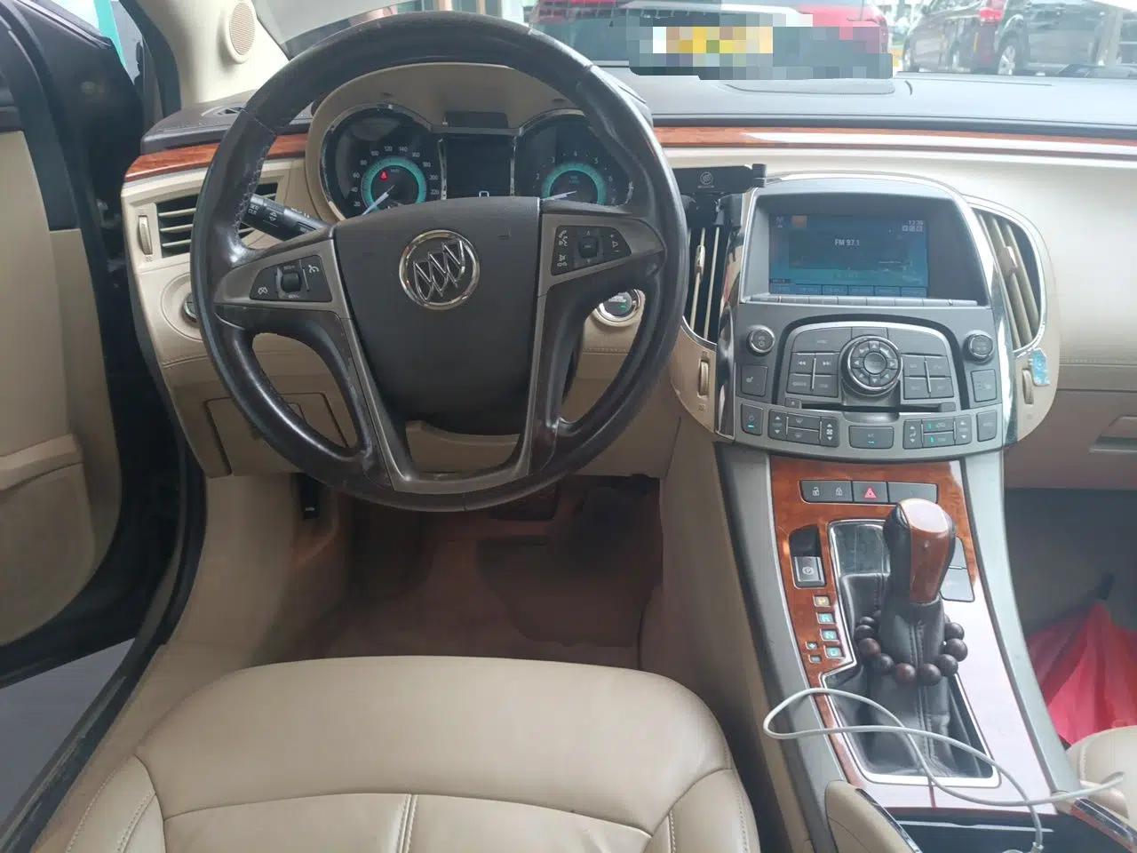 Buick LaCrosse 2012 2.4L SIDI Haoya Edition — миниатюра 10