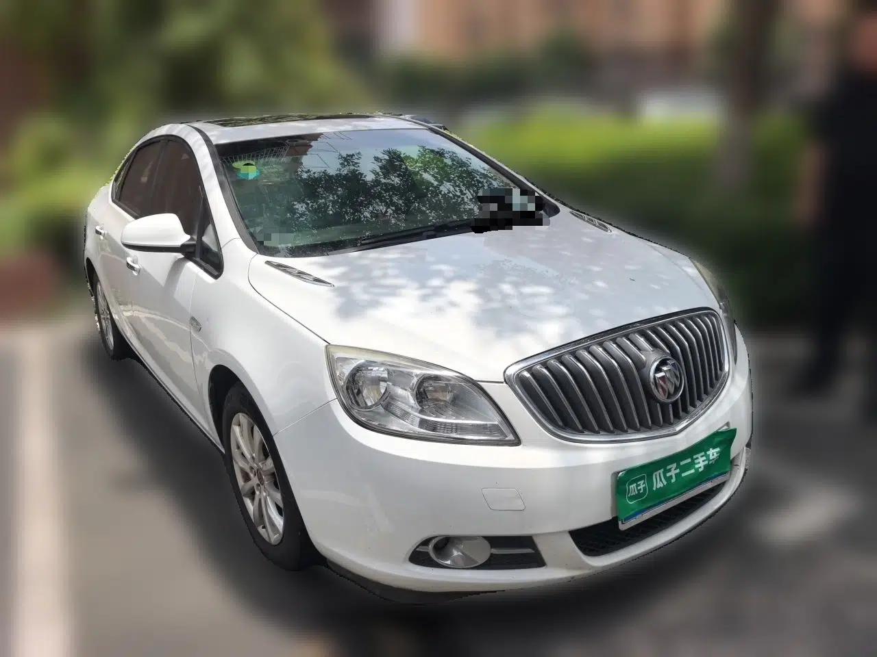 Buick GT 2013 GT 1.6L Automatic Fashion Edition — миниатюра 3