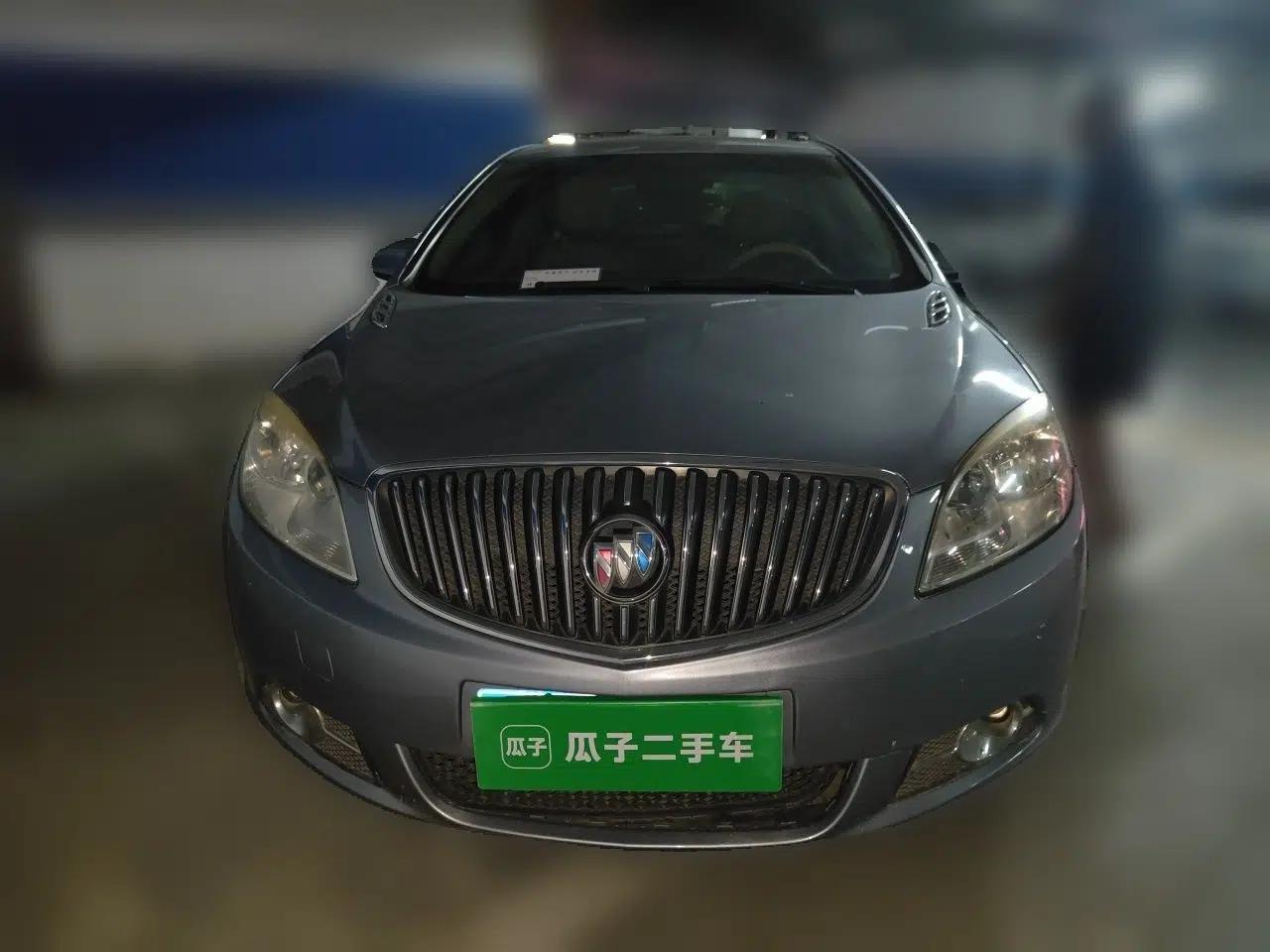 Buick GT 2013 GT 1.6L Automatic Fashion Edition — миниатюра 2