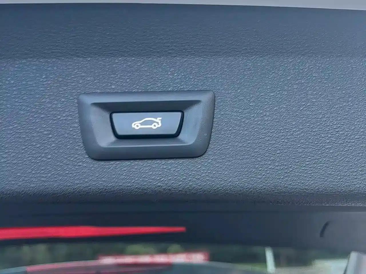 BMW X1 2022 sDrive20Li Premium — миниатюра 10
