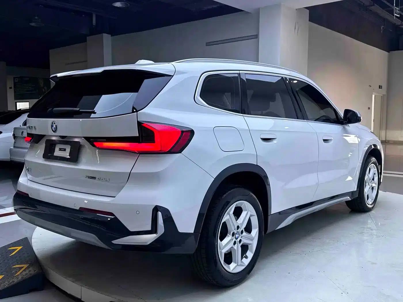 2023 BMW X1 sDrive20Li X Design Package — миниатюра 6