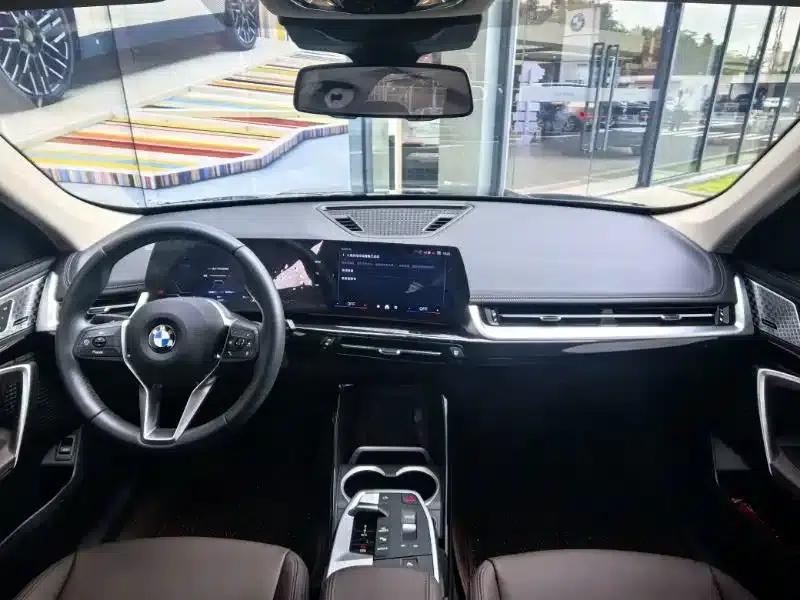 BMW X1 2025 sDrive25Li X Design Package — миниатюра 4