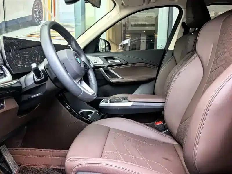 BMW X1 2025 sDrive25Li X Design Package — миниатюра 8