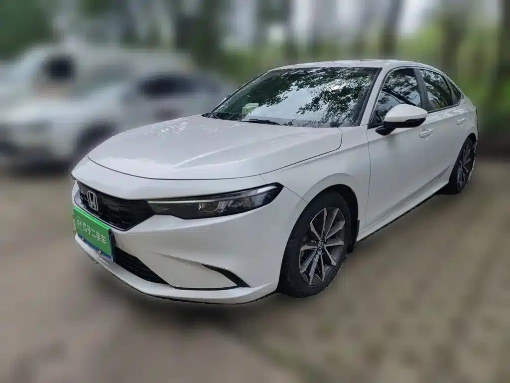 Stylish 2022 240TURBO CVT Deluxe Edition — миниатюра 1