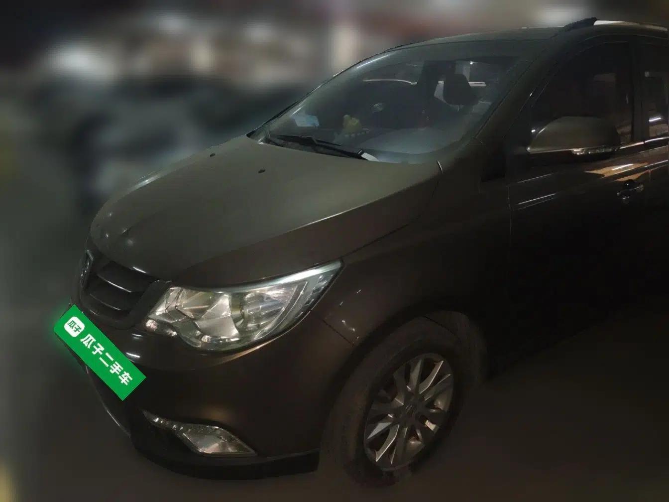 Baojun 730 2015 1.8L Manual Comfort ESP Version 7-seater — миниатюра 1