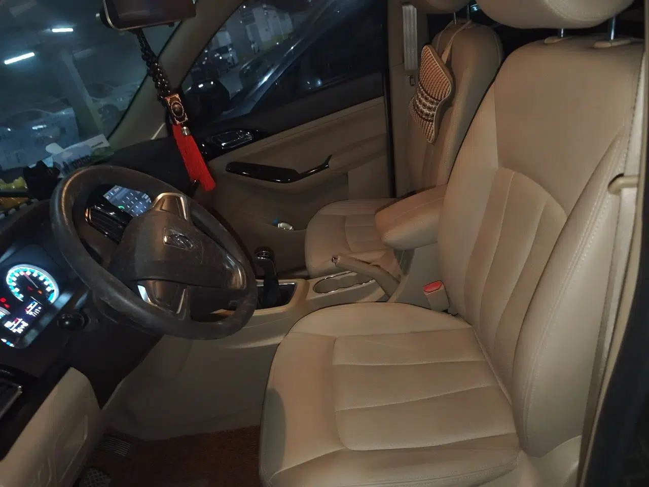 Baojun 730 2015 1.8L Manual Comfort ESP Version 7-seater — миниатюра 15