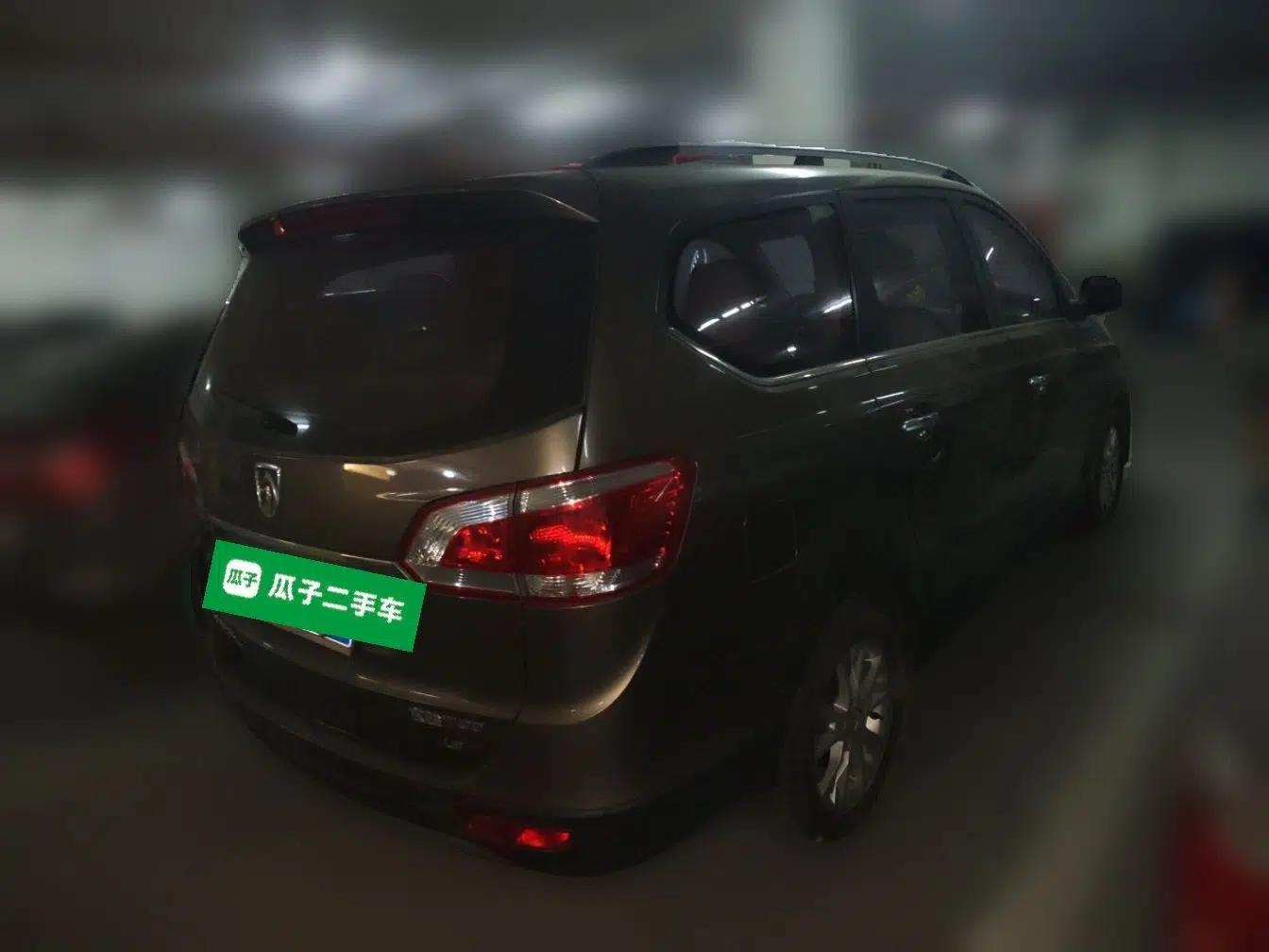 Baojun 730 2015 1.8L Manual Comfort ESP Version 7-seater — миниатюра 6