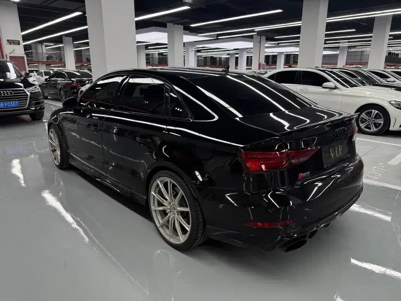 Audi RS 3 2017 RS 3 2.5T Limousine — миниатюра 5