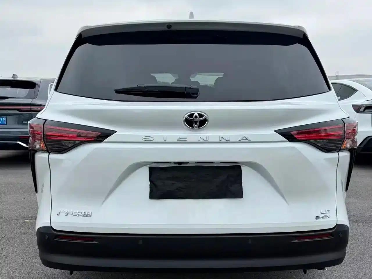 2026 Sienna 2.5L Hybrid 2WD Comfort Edition — миниатюра 20