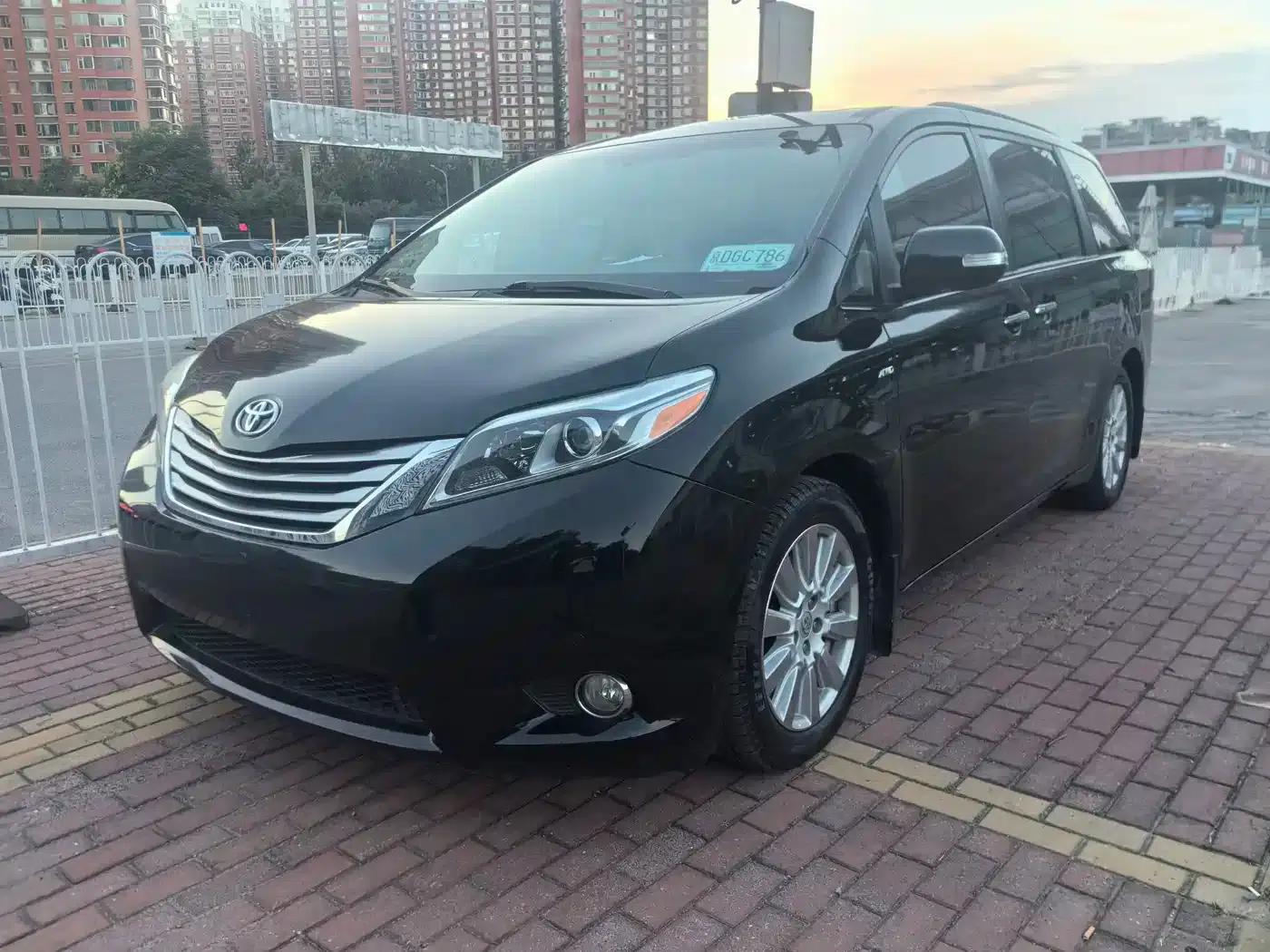 2015 SIENNA 3.5L AWD — миниатюра 1