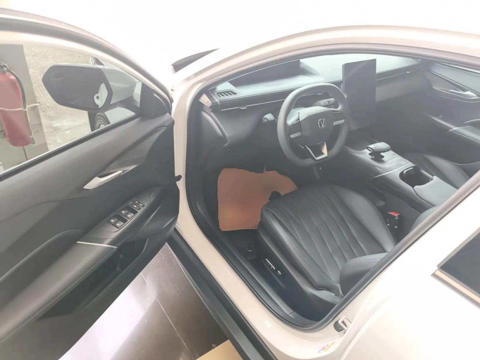 CHANGAN Eado 2025 Blue Whale 1.5T 500Bar Flagship Model — миниатюра 18