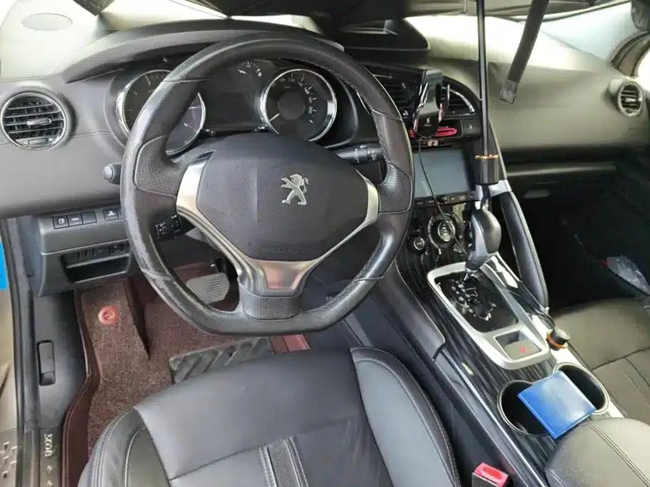 Peugeot 3008 2015 2.0L Automatic Trend Edition — миниатюра 12