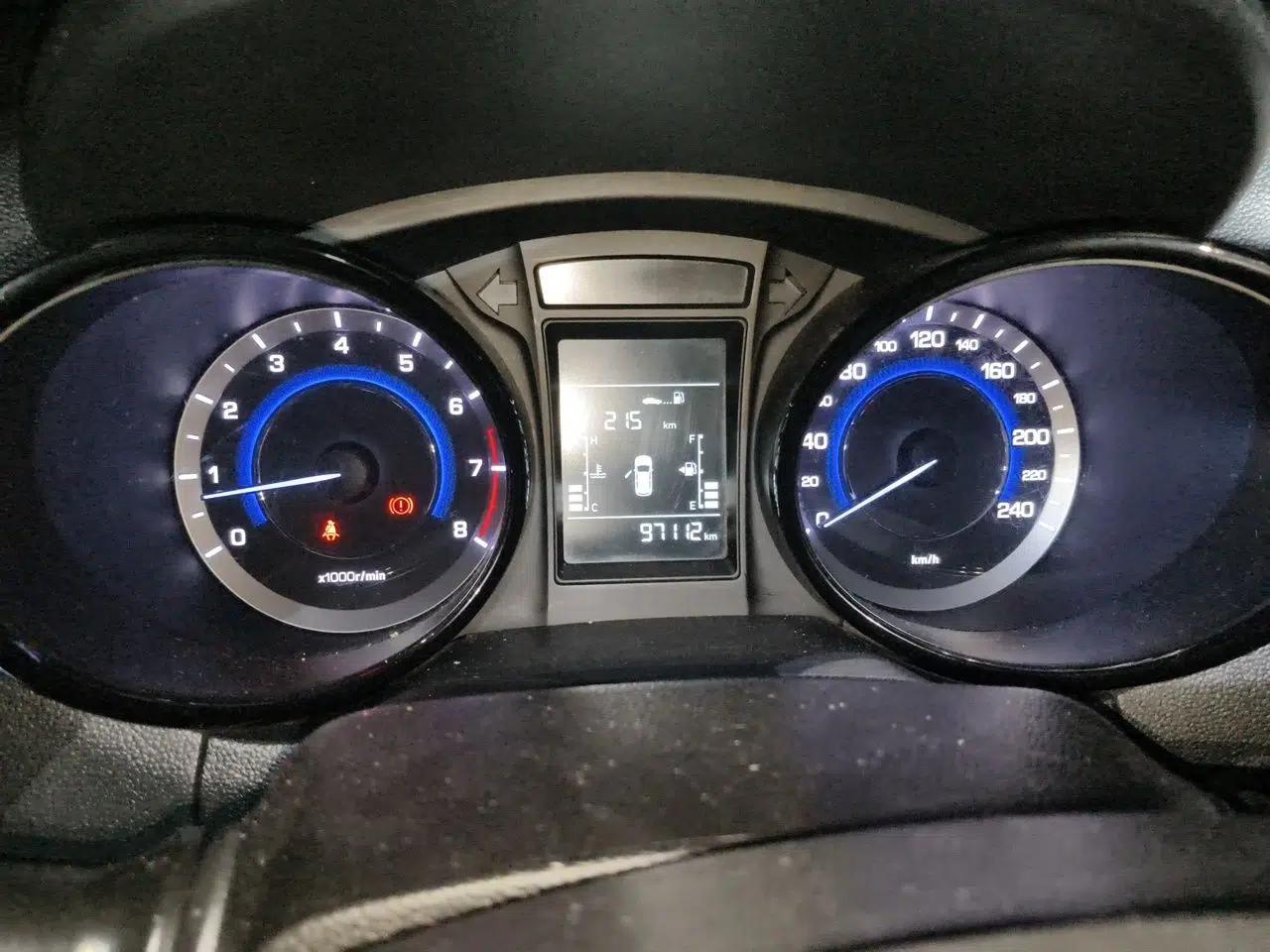 CHANGAN CS15 2016 1.5L Manual Fashion Edition — миниатюра 11