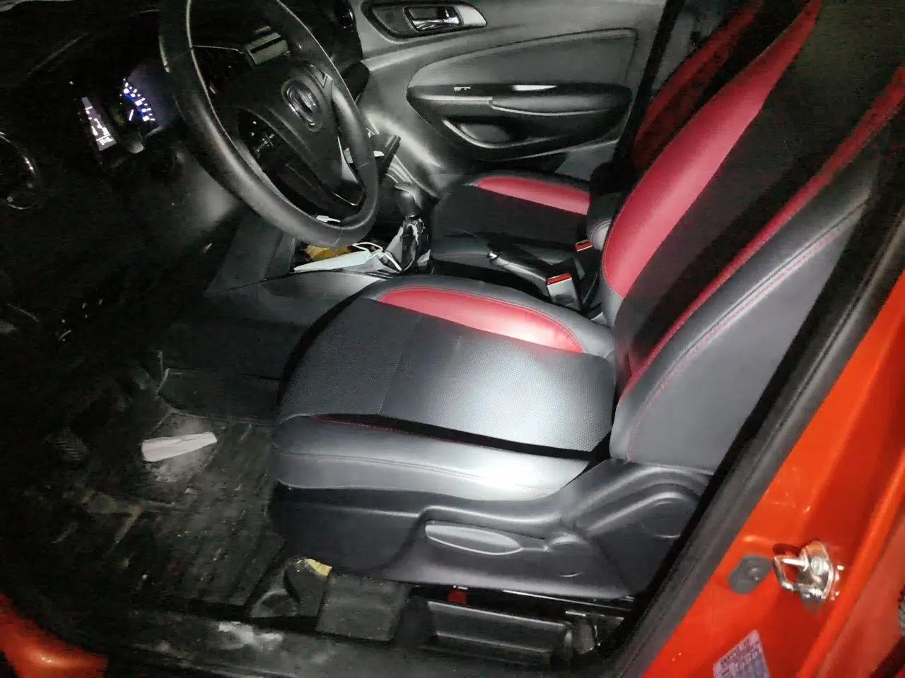 CHANGAN CS15 2016 1.5L Manual Fashion Edition — миниатюра 15